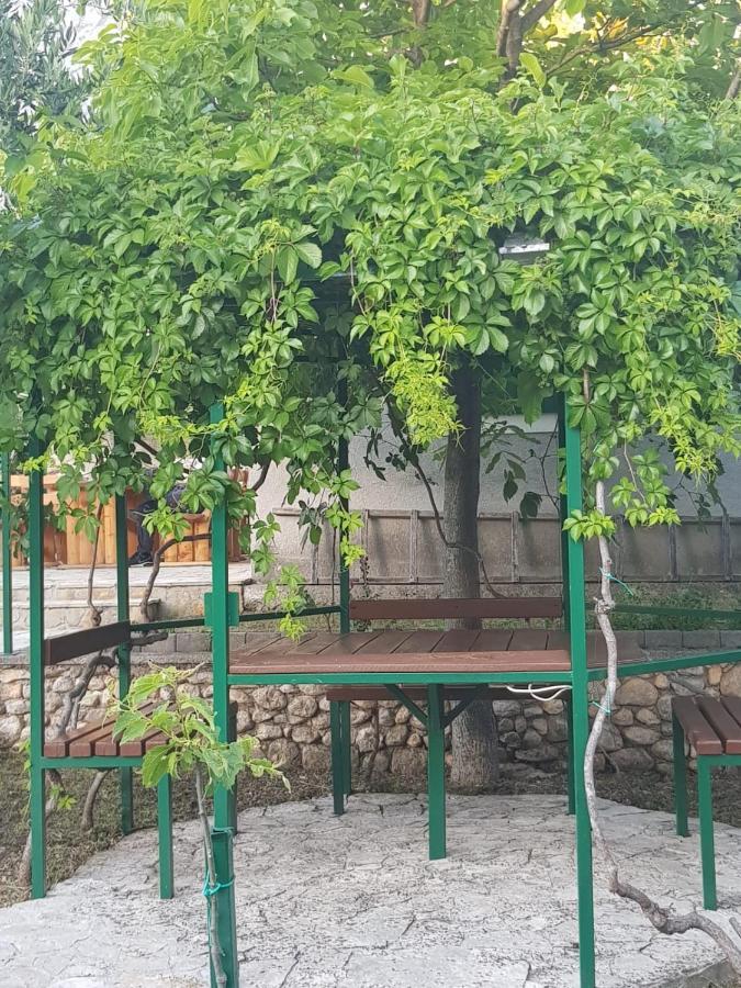 Apartmani Mare Baška Voda Exteriör bild