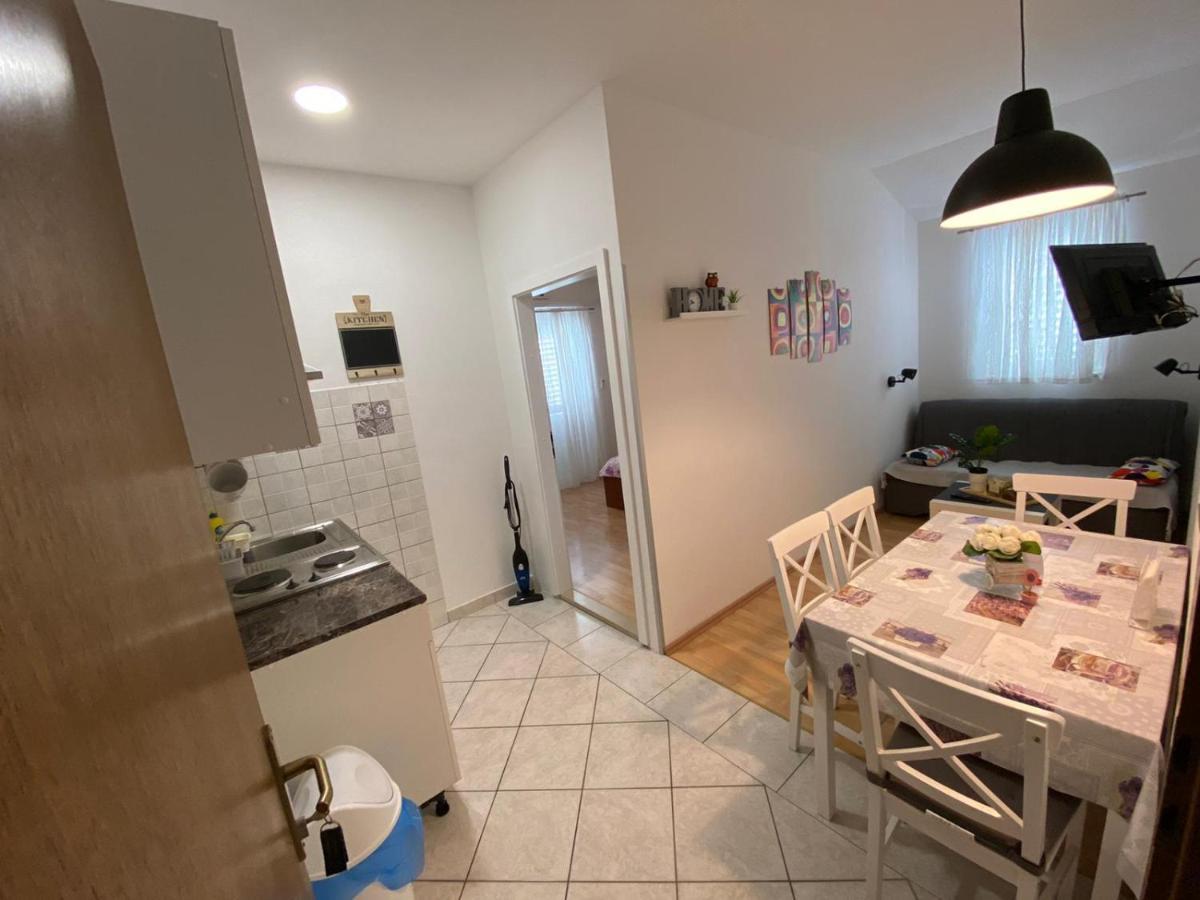 Apartmani Mare Baška Voda Exteriör bild
